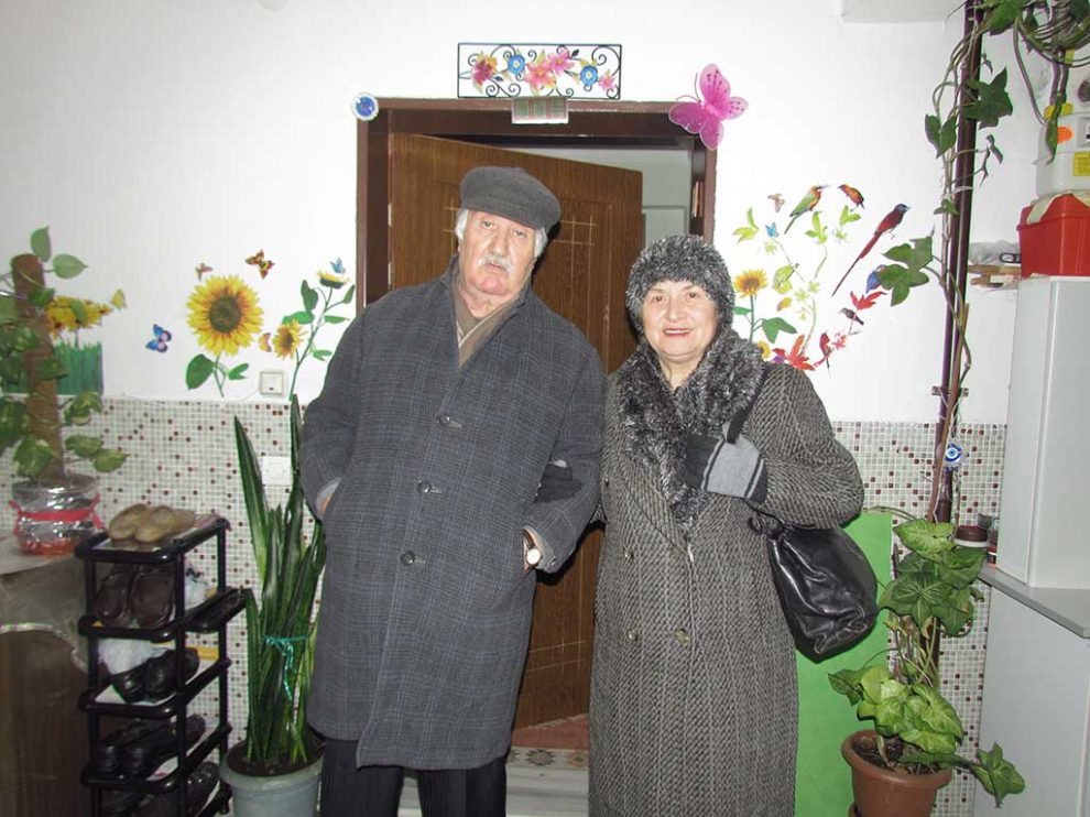 İlhan ve Behice Bayri Adapazarı Karaman'daki evlerinde