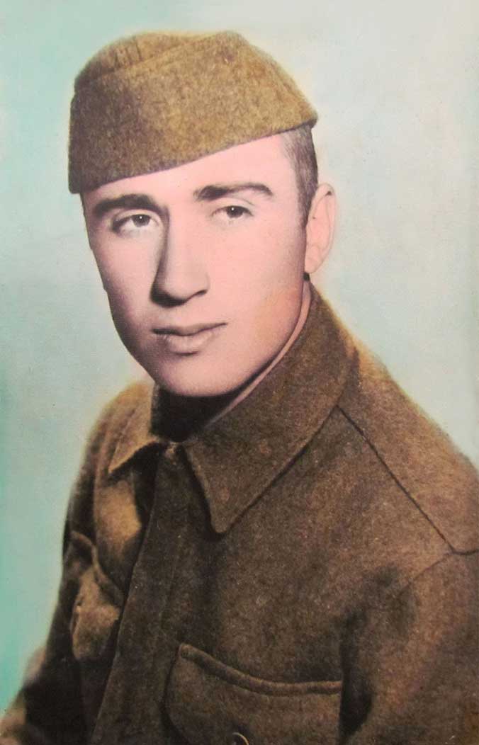 Asker İlhan Bayri